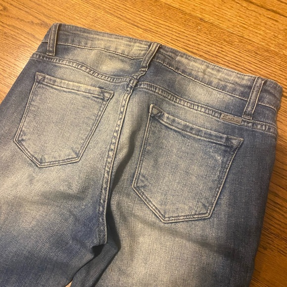 Mid- high raise destress pants - Picture 6 of 7